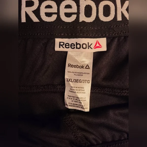 NWT Reebok size 3XL black shorts - Picture 4 of 5
